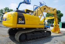 Cho thuê xe múc đất tại Quận 5, TPHCM – Dịch vụ nhanh chóng, giá tốt từ Đại Đồng Đen