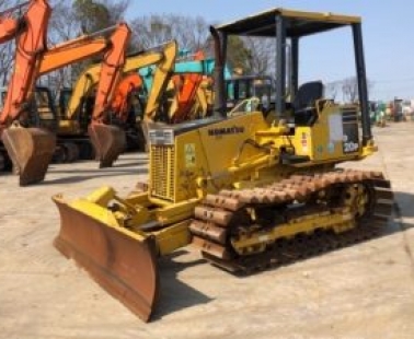 Cho Thuê Xe Cơ Giới Tại An Giang: Uy Tín, Giá Rẻ, Đầy Đủ Xe Cuốc, Ủi, Lu