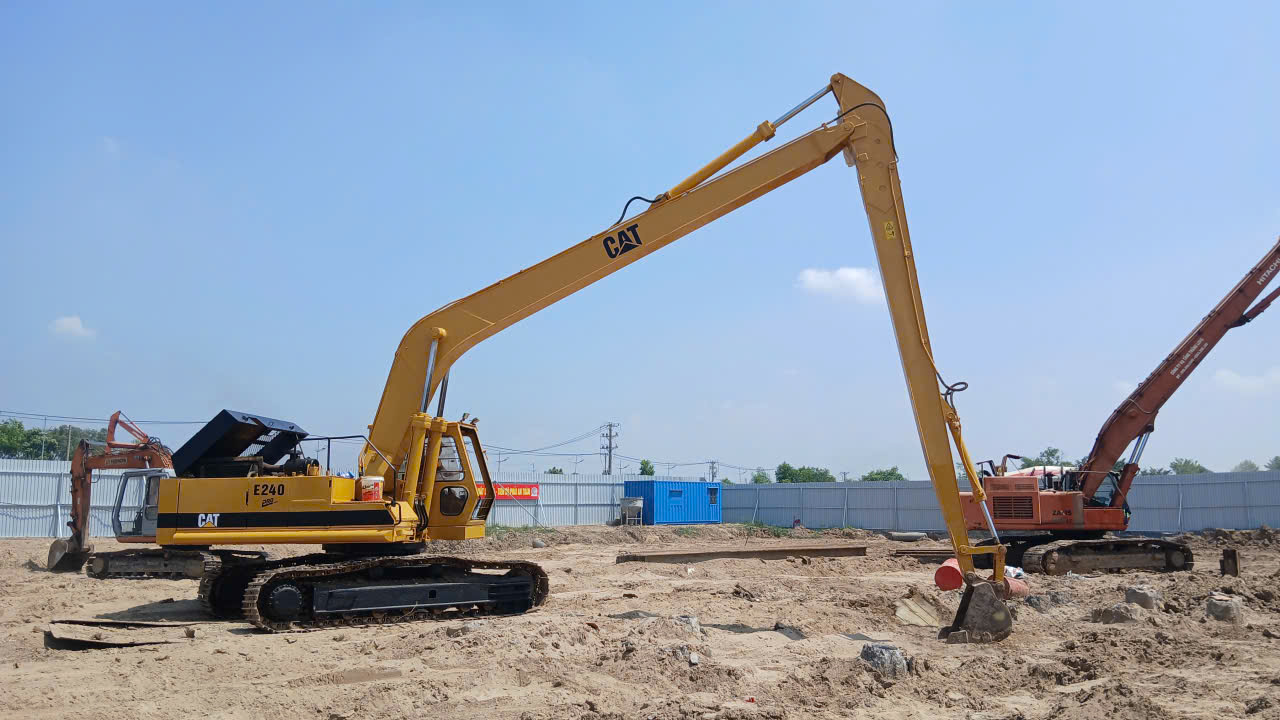 Cho Thuê Xe Cuốc Uy Tín Toàn Quốc