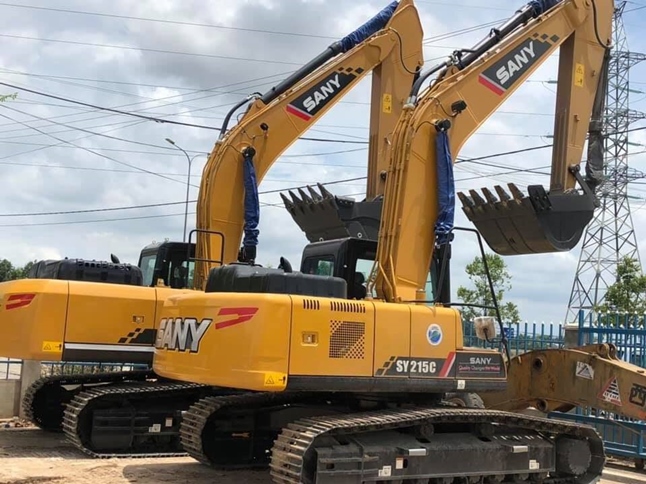 Cho thuê máy xúc tại An Giang uy tín, giá tốt – Đại Đồng Đen**