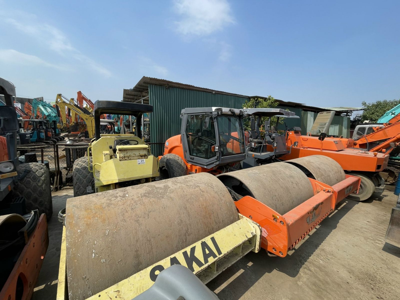 Cho Thuê Xe Lu Tại Lâm Đồng: Uy Tín, Giá Rẻ, Đảm Bảo Tiến Độ Công Trình