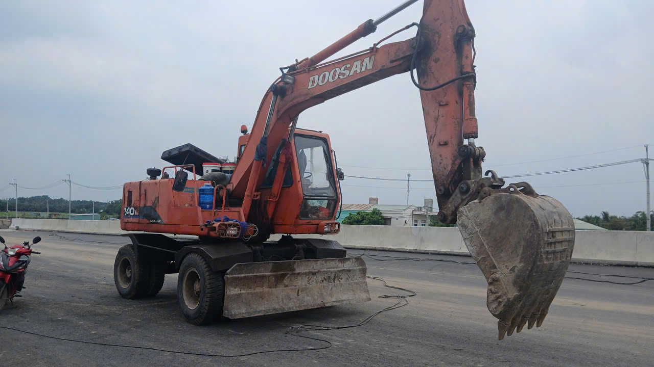 Cho Thuê Máy Đào Tại Đắk Lắk: Giải Pháp Thi Công Tối Ưu, Giá Rẻ