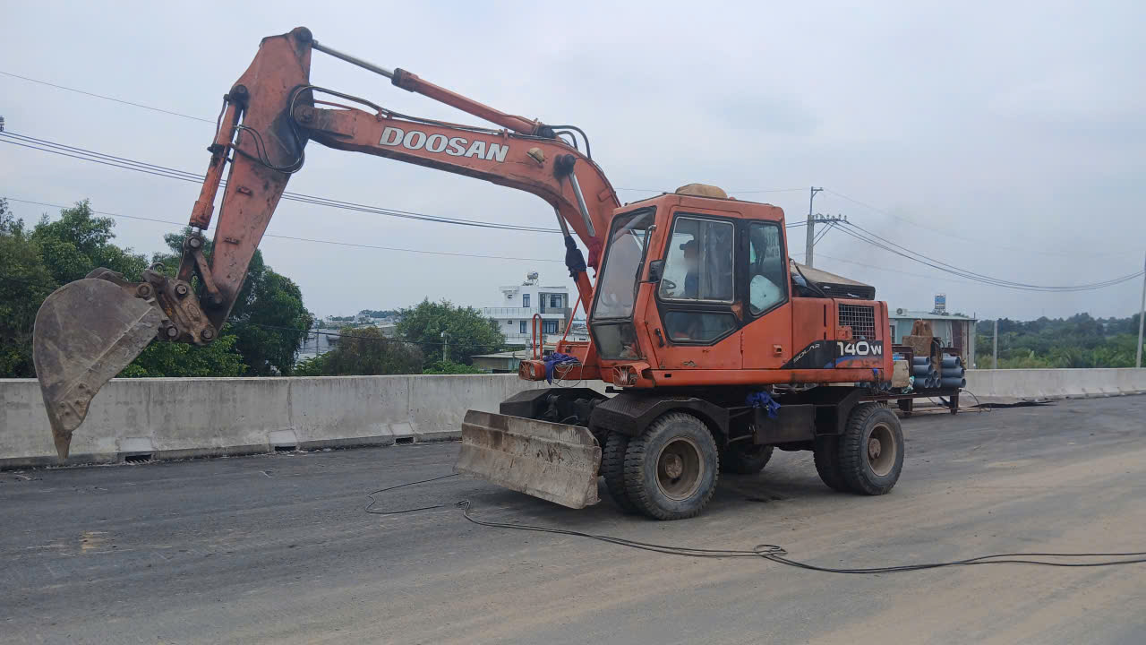 Cho Thuê Máy Xúc Uy Tín Toàn Quốc