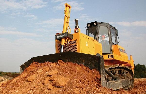 ### 🚜 Cho Thuê Xe Ủi Đất Giá Rẻ Tại Tân Uyên, Bình Dương – Xe Mạnh, Tài Xế Kinh Nghiệm, Giao Xe Tận Nơi!